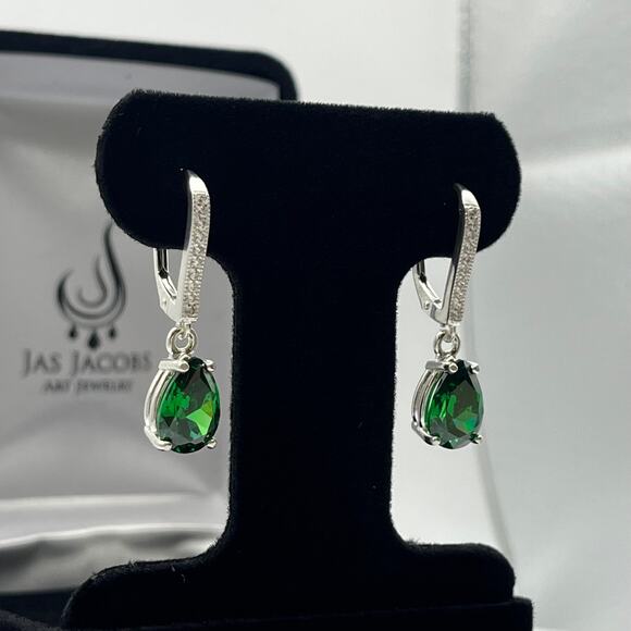 Beautiful 5ctw Pear Cut Emerald & White Sapphire Teardrop Emerald Earrings - Picture 2 of 6